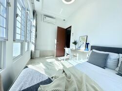 Chateau Le Fame (D10), Apartment #452479801